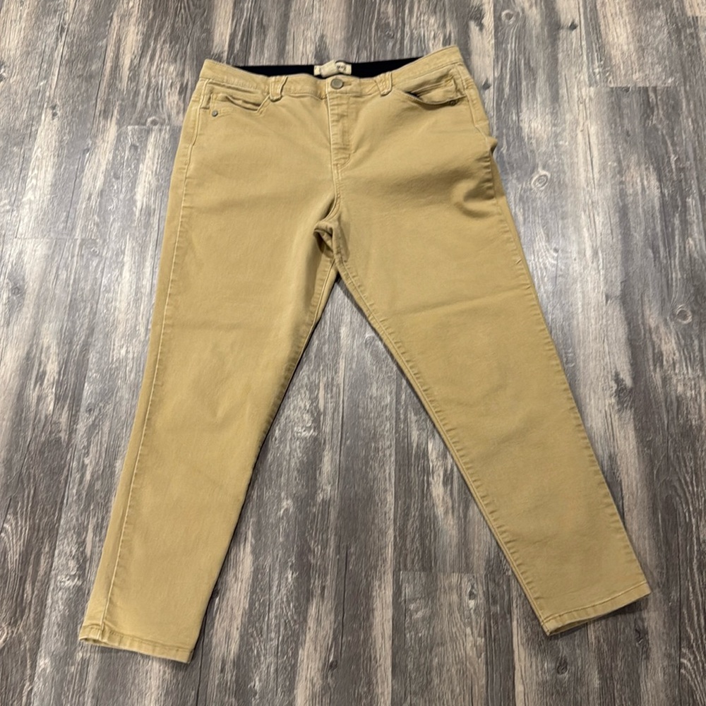 Democracy Tan Ankle Crop Pants